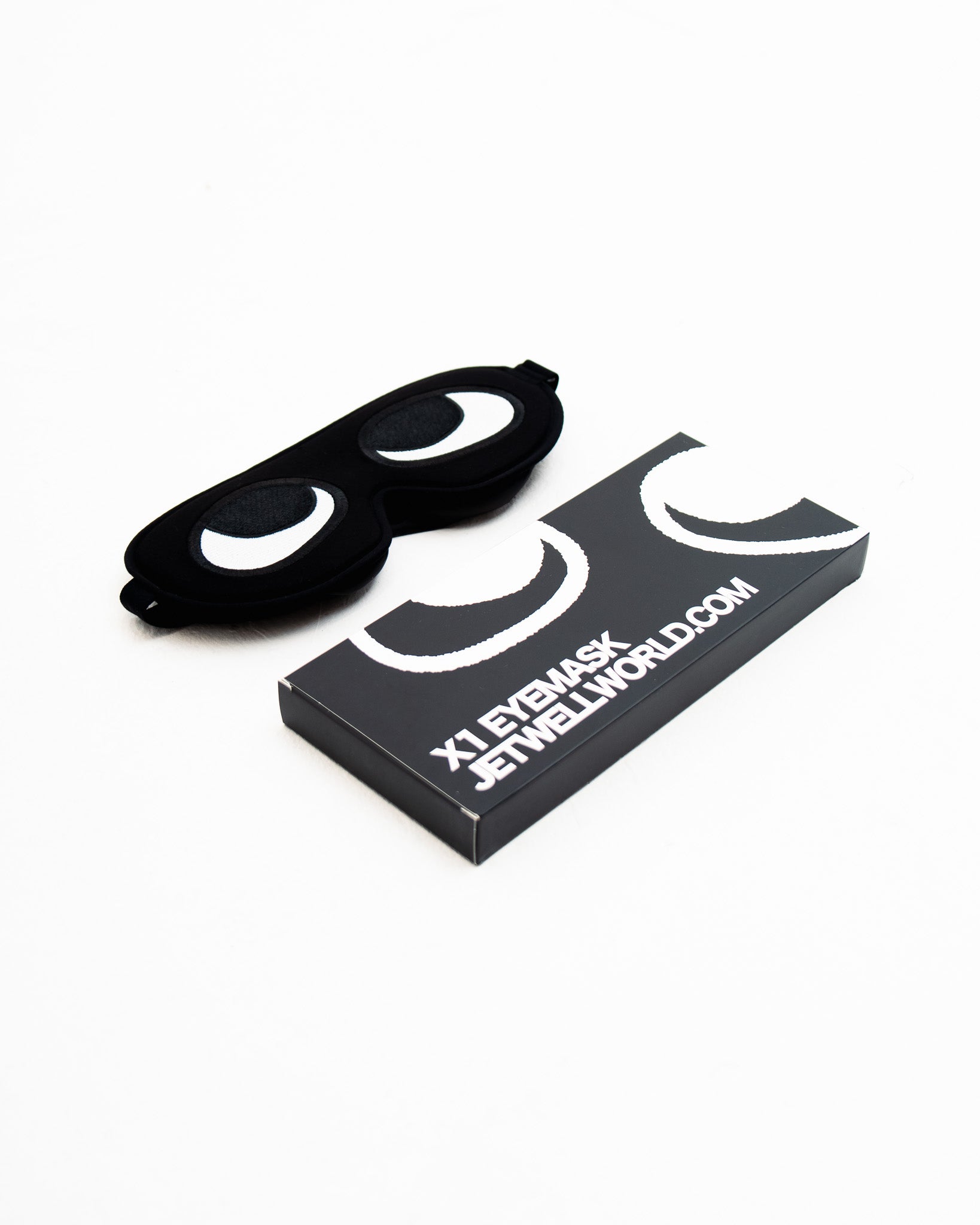 Masque de sommeil en mousse 3D « Bov » avec pont nasal en soie et kit de toilette